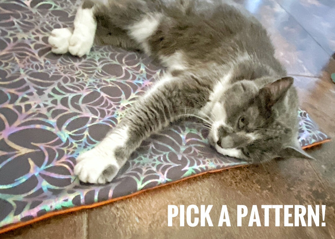 Halloween Crinkly Catnip Mat Blankets With Opt Catnip, Refillable Cat