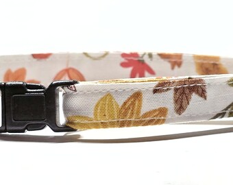 Autumn Leaf Cat Collars, Adjustable Breakaway Kitten Collar for Small Cats, Safe Breakaway Clasp, Lightweight Cotton Fabric Pet Collar