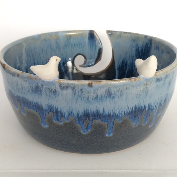 Handmade ceramic  lovebirds curly yarn/wool bowl in Snowy blues.