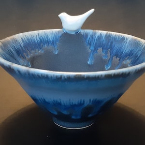 Bird bowl - handmade ceramic snowy blues