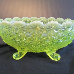 LG Wright Opalescent Vaseline Glass Daisy & Button Center Bowl