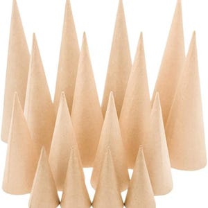 Paquete variado de conos artesanales de papel maché