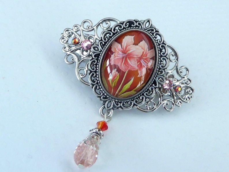 Small hair clip with amaryllis motif in pink silver bridal hair accessories gift idea woman