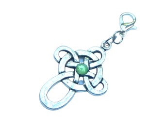 Ireland jewelry pendant with Celtic cross for necklace bracelets pockets green silver gift idea best friend