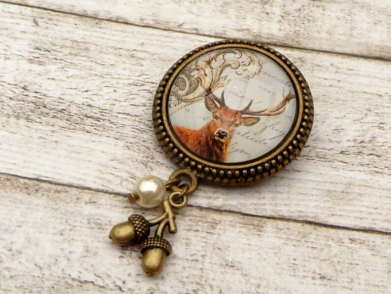 Brooch with deer motif forest animal hunting huntsman gift accessory jewelry for her image 3