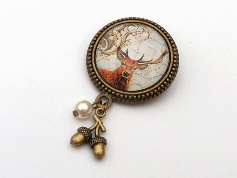 Brooch with deer motif forest animal hunting huntsman gift accessory jewelry for her image 1