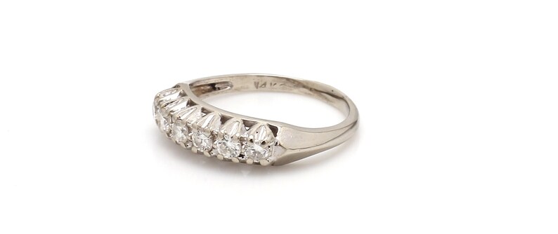 6-Stone Diamond Ring 14K Gold Vintage