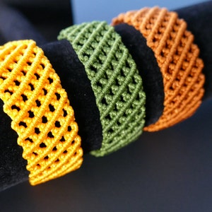 Woven Bracelet, Friendship Bracelet / Green Woven Bracelet/ Metal Free Bracelet/ Moss Green Adjustable Bracelet / Macrame Bracelet