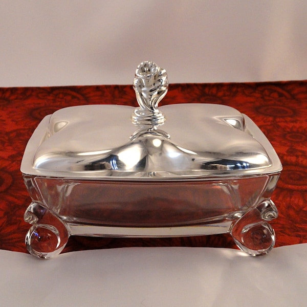 DAFFODIL Covered Candy Dish Cigarette Trinket Box 1950 Vintage Silverplate Silver Plate International Silver 1847 Rogers Bros.