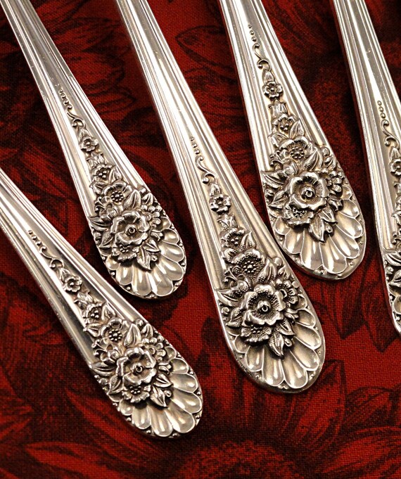 Set 4 Rogers JUBILEE Teaspoons Wm Rogers Mfg 1953 Vintage Silverplate Flatware