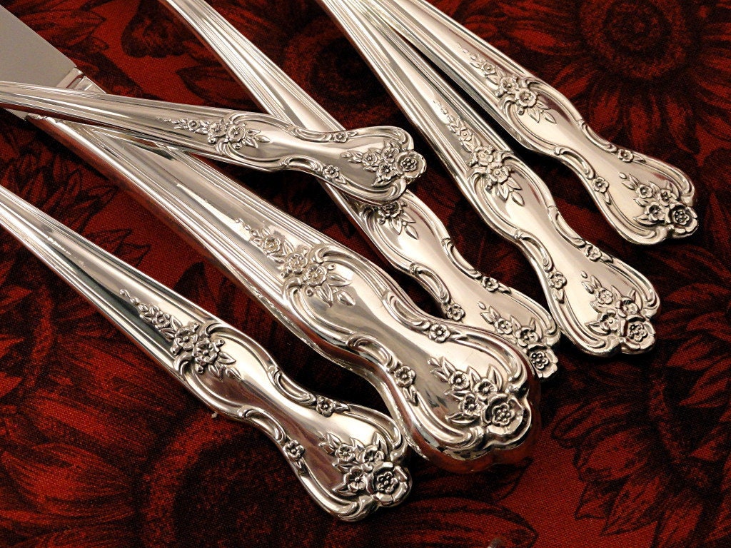 Vintage Flatware Set - Magnolia