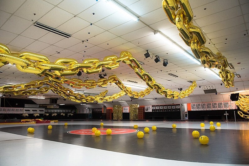 Gold Chain Party Backdrop Dance Party Hip Hop Party 90s Etsy