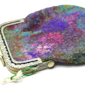 Mini Clipbörse "MAGIC" - handgefilztes Täschchen für z. B. Kleingeld oder Schmuck - Portemonnaie mit Seidenfasern - Schlüsselanhänger
