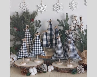 Set of 3 Red and Black Plaid Christmas Trees – Rustic Buffalo Check Fabric Trees – Farmhouse Winter Mantel Decor