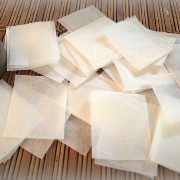 25 Empty Teabags Easy to Use Heat Seal Size 2.5" x  2" / Make your own tea with our empty tea bags