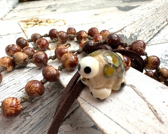 Necklace made of seed beads - HANDMADE turtle pendant - 50 cm - boho style
