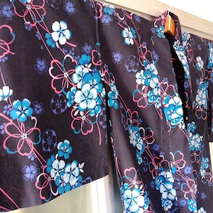 Vintage Japanese Yukata, Summer Robe, Japanese Kimono, Yukata, Kimono, Floral Print, Japanese Cherry Blossom in Blue, Long Yukata,