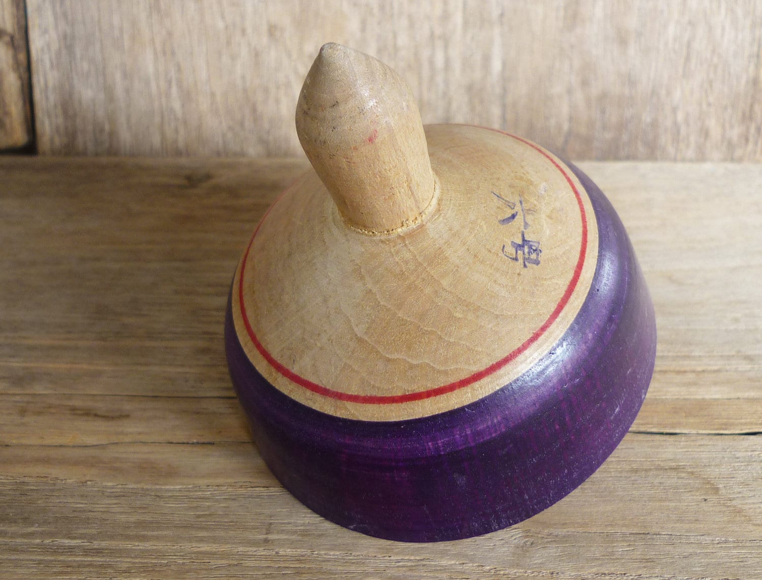 Japanese wooden hot sale spinning tops