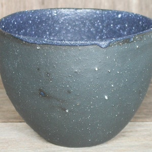 Ceramic Vintage, Japanese Ceramic Bowl, Matte Surface, Black and Midnight Blue Colors, Handmade Ceramic Cup, Serving Bowl, Made In Japan.