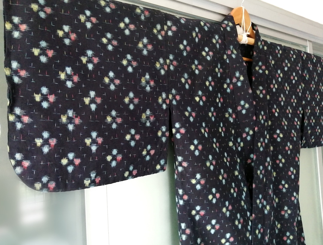 Sayagata Pattern Robe Vintage Japanese Kimono, Yukata Robe, Women Kimono With Kasuri Pattern ...