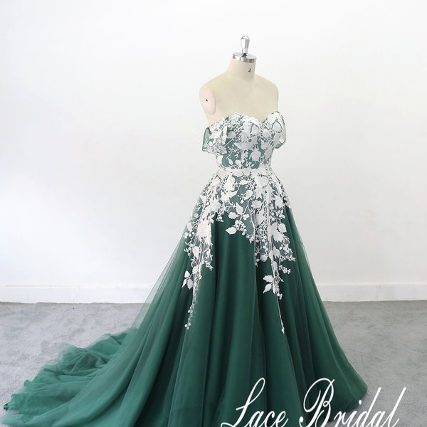 Vestido de noiva personalizado em tule e renda, modelo A, verde escuro.