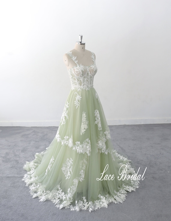 Grass Green Dress Lace Wedding Dress Sage Green Wedding Dress, Bohemian Wedding  Dress Shapewear Wedding Dress 