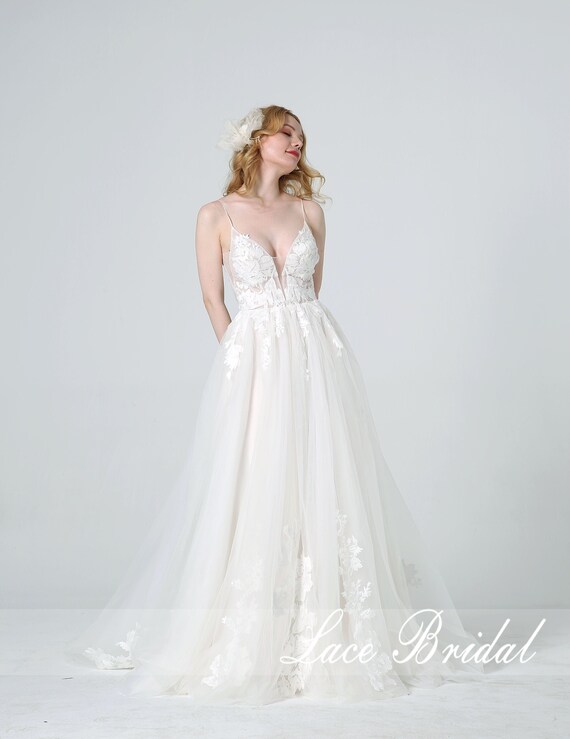 Vestido de novia medieval modelo Esther personalizado. :: Virtual Novia Book