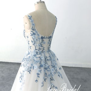 Customized wedding dress blue lace wedding dress Romantic light wedding dress with straps imagem 5
