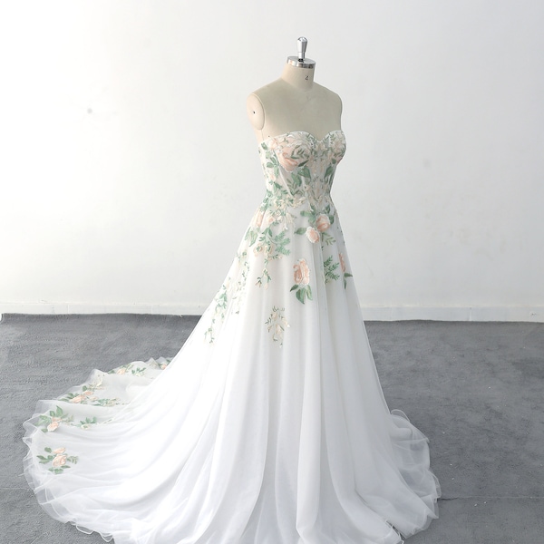 Strapless Green Lace Wedding Dress - Forest Woodland Bridal Gown for Outdoor Ceremony