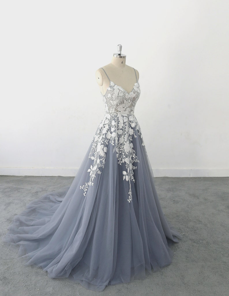 A-line Dusty Blue Tulle Lace wedding dress, Romantic Lace Wedding Gown, Bohomian wedding Gown with Open Back 