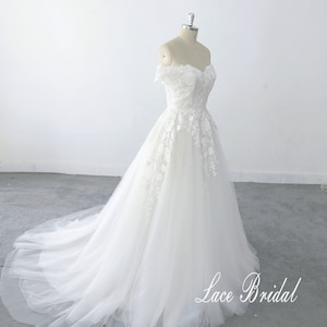 Off the Shoulde Lace Weddding Dress, Ivory A-line Wedding Dress, Flowy Tulle Lace Wedding Dress