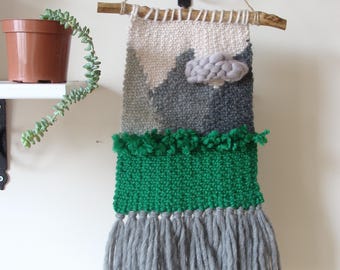 Handmade Mountain Tapestry Wall Hanging: Cozy Home Decor