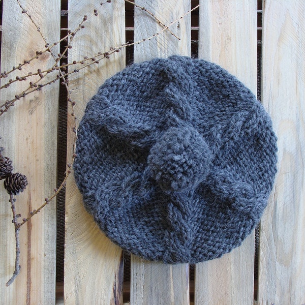 Chapeau de béret en tricot de câble avec pompon, chapeau de tam en laine/alpaga tricoté, chapeau de béret à bobble trapu, béret français en laine, chapeau boho personnalisé