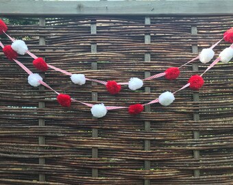 Pom Poms Garland, Poms, Bunting, Nursery, Birthday Party, Events, Home Decor, New Home, Weddings, Decorations, Children.