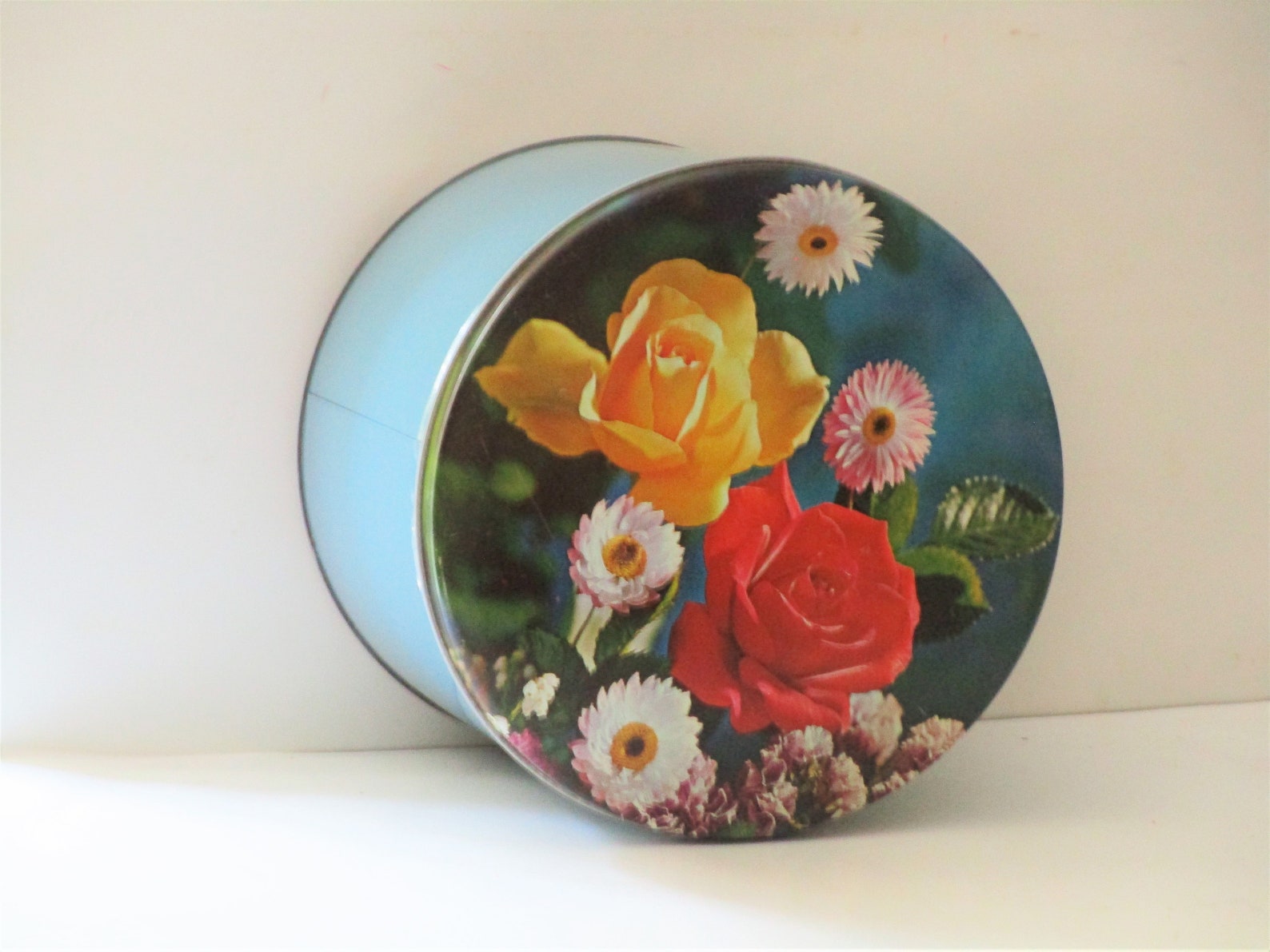 Vintage Tin Large Round Cookie Tin Cake Tin Floral Lid Sewing Etsy