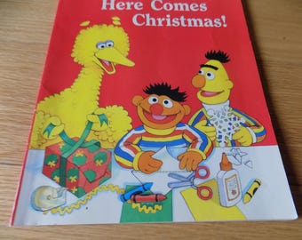 Sesamstraße Es weihnachtet sehr! Beschäftigungs- und Malbuch: Goldene Kinderbücher Vintage