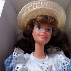 Vintage Little Debbie Barbie Doll: 1995 Mattel Collector&#39;s Edition (New in Box)