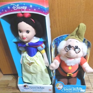ヴィンテージ 6 インチ 白雪姫と 7 人の小人 PVC フィギュア