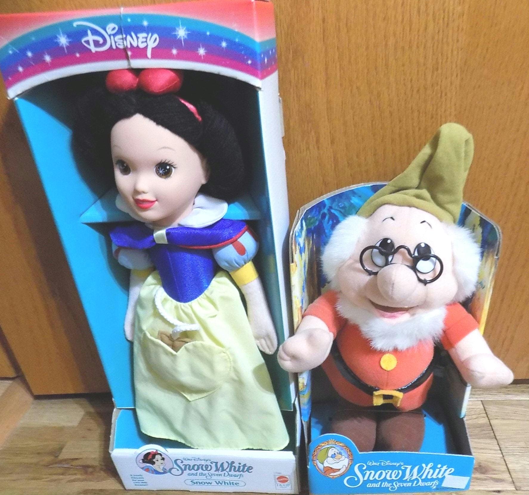 Walt Disney's Snow White and the Seven Dwarfs Plush Stuffed New