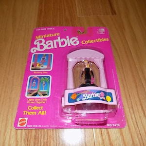 Barbie Miniatue Collectibles Mattel Doll vintage connecting revolving base Box 1989 Dolls Ken Midge Barbies 7478 Action Figure Toys dolls