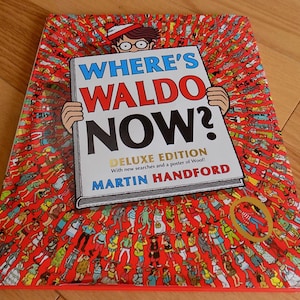 Where&#39;s Waldo Now Deluxe Edition Book Hidden Pictures Look and Find Search Martin Handford