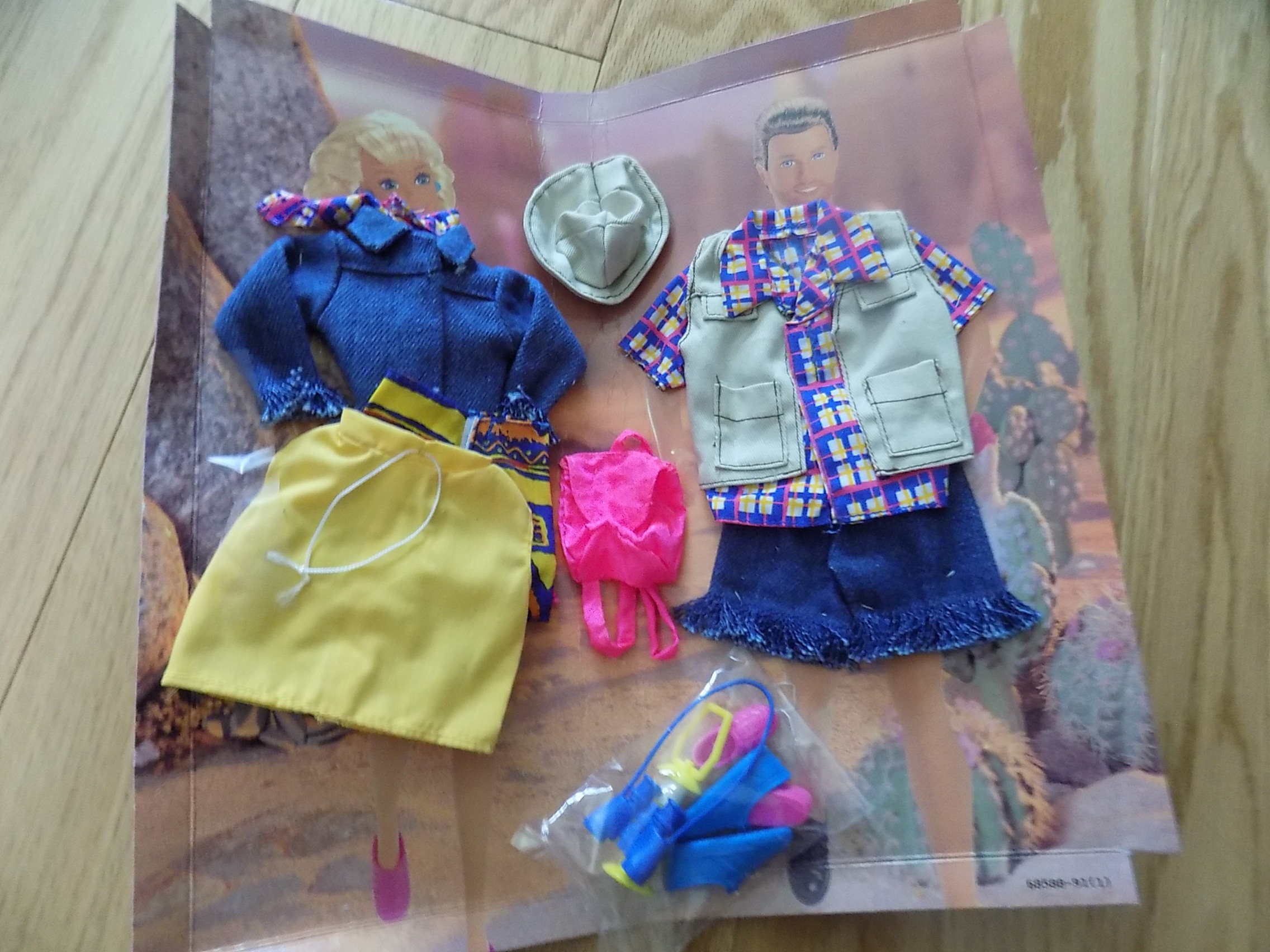 Barbie Ken Date Night Fashions Vintage Toys Dolls Mattel Action Figure Mattel Dolls New Hiking Outfits 1995