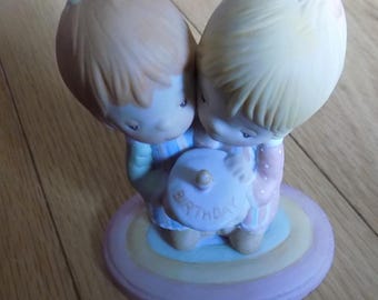 Betsey Clark Figur Porzellan Geburtstag Knick Knack Statue