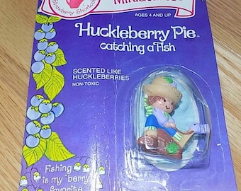 Strawberry Shortcake Mini Strawberryland Miniatures Huckleberry Pie Sealed Vintage Kenner PVC Action Figure doll
