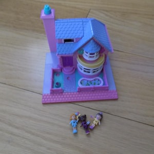 Polly Pocket Vintage Bluebird Country House lights play action figure toy doll
