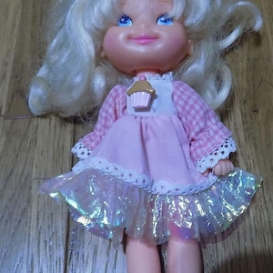 Cherry Merry Muffin dolls Vintage Doll Strawberry Shortcake Sweet Scents Action Figure dolls toy CupcakeI