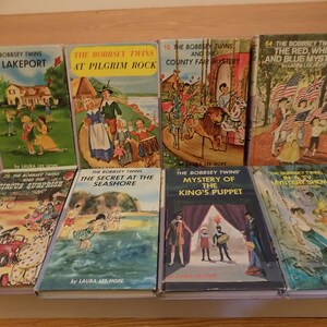 The Bobbsey Twins Laura Lee Hope Children's Book Chapter Picture Storybook