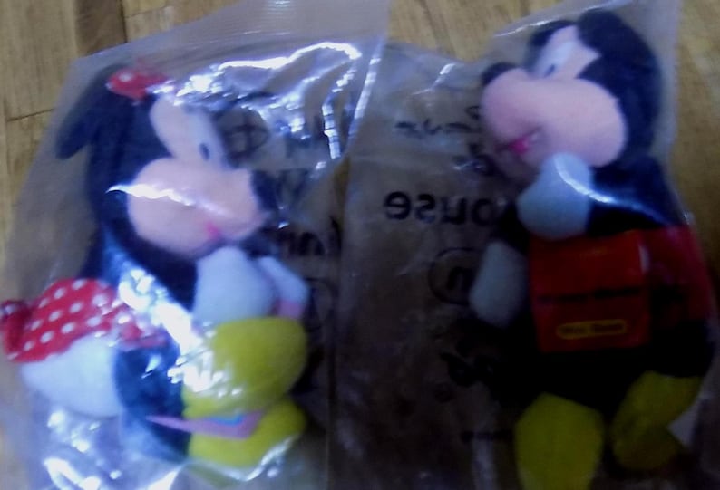 Sealed Mini Bean Mickey and Minnie Mouse Plush, Kellogg's 2001 image 1