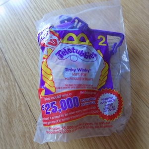 Teletubbies Teletubbie Tinky Winky Soft Toy clip on McDonald&#39;s Sealed Vintage Happy Meal