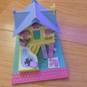 Polly Pocket Vintage Bluebird Summer House play set action figure toy doll Complete